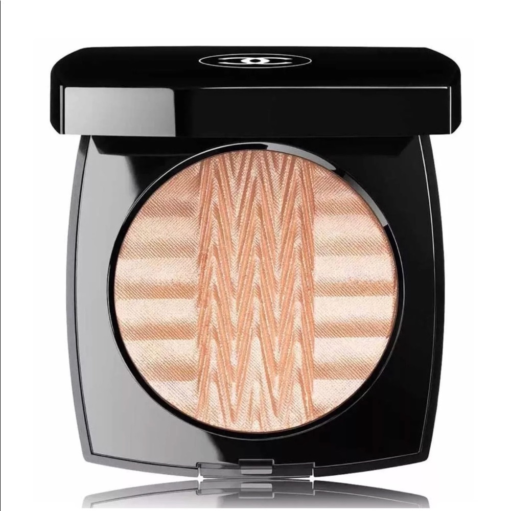 CHANEL PLISSE LUMIÈRE DE CHANEL Highlighter